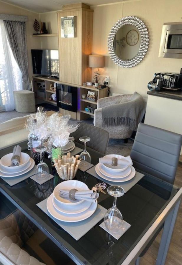 Beautiful Spacious Holiday Home - Romney Sands New Romney Exterior foto